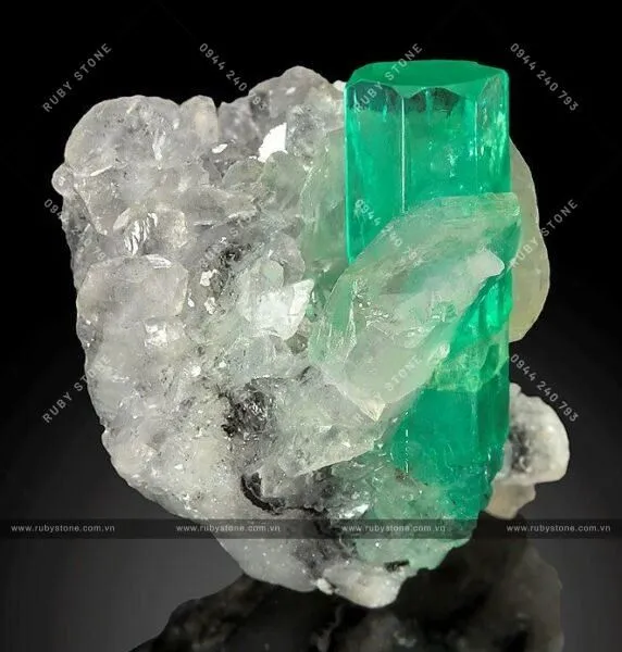 Emerald - Ngọc Lục Bảo là gì? Công dụng và giá trị của Ngọc Lục Bảo như thế nào?