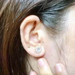Khuyên tai ngọc Phỉ thúy cao băng Myanmar, vàng 18k - Hình ảnh 8