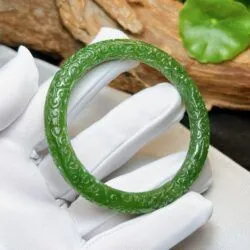 Vòng bản liền ngọc bích Canada chạm hoa văn cổ - Hình ảnh 5
