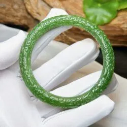 Vòng bản liền ngọc bích Canada chạm hoa văn cổ - Hình ảnh 6