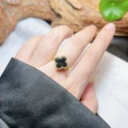 Nhẫn cỏ 4 lá ngọc Phỉ thúy mực dục Myanmar, vàng 18k - Hình ảnh 2