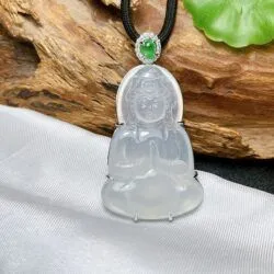 Phật quán thế âm bồ tát ngọc Phỉ thuý băng chủng Myanmar, vàng 18k