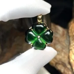 Mặt dây cỏ 4 lá ngọc Phỉ thúy mực dục Myanmar, vàng 18k - Hình ảnh 6