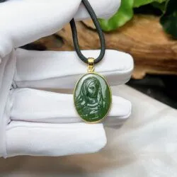 Mặt dây Đức mẹ Maria ngọc bích Canada, vàng 18k