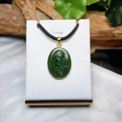 Mặt dây Đức mẹ Maria ngọc bích Canada, vàng 18k - Hình ảnh 2