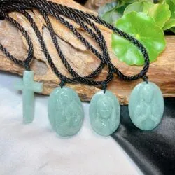 Mặt dây Đức mẹ Maria ngọc cẩm thạch Myanmar - Hình ảnh 7