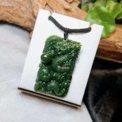 Mặt dây Long chầu nguyệt Ngọc bích Canada chạm tay thủ công tinh xảo - Ảnh 3