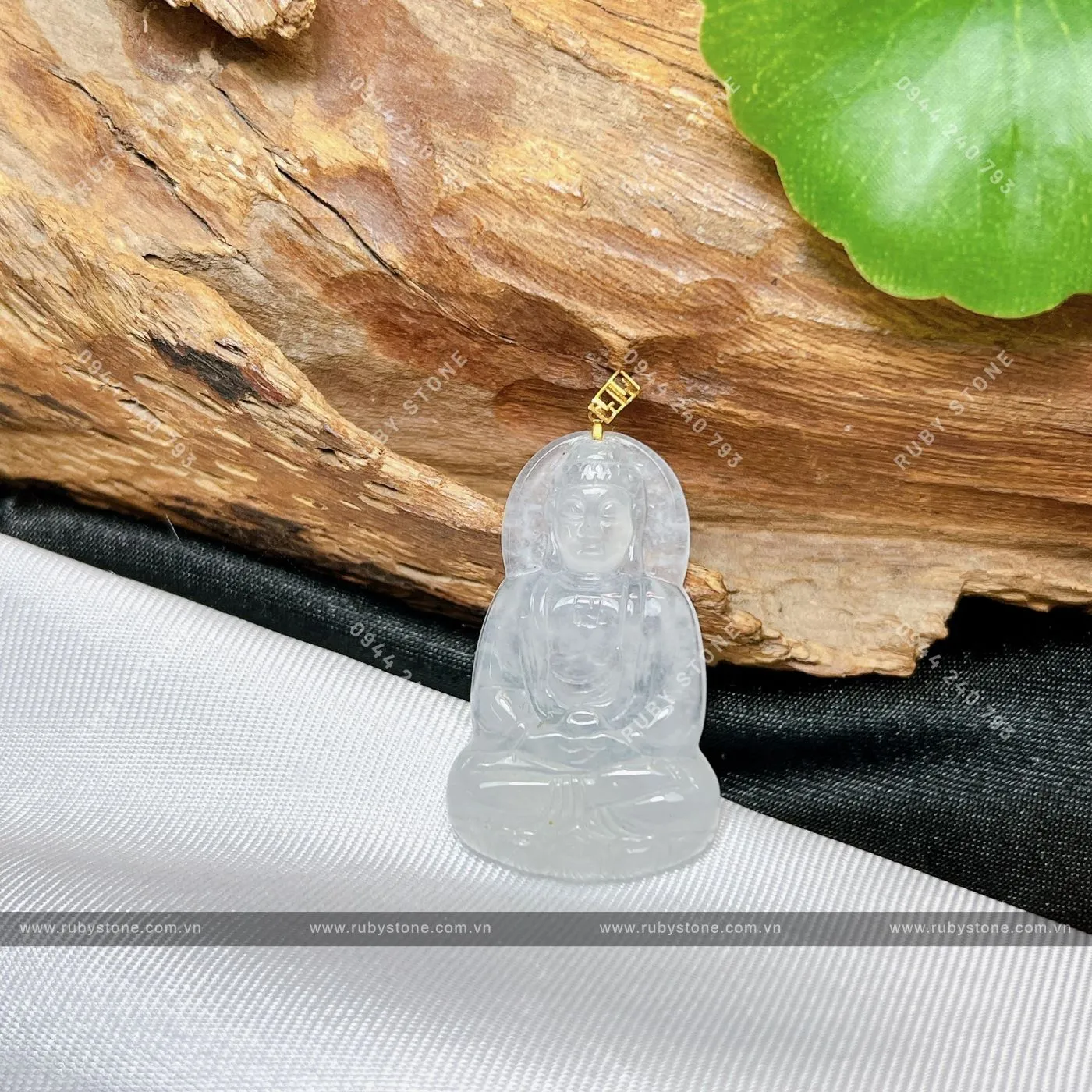 Phật A Di Đà ngọc Phỉ thuý băng chủng Myanmar Phật A Di Đà ngọc Phỉ thuý băng chủng Myanmar