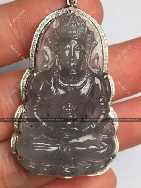 Phỉ thúy Hắc băng là gì? Ngọc gà đen có phải là hắc băng hay không?
