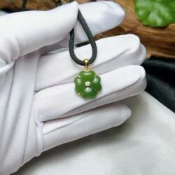 Mặt dây cỏ 4 lá ngọc bích Canada, vàng 18k