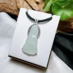 Quán thế âm bồ tát ngọc Phỉ thuý nếp băng, vàng trắng 14k - Hình ảnh 4