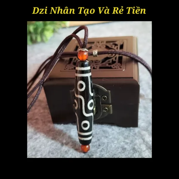 Khám phá bí ẩn hạt Dzi Tây Tạng. Dzi là gì? Số mắt trên hạt Dzi mang ý nghĩa như thế nào?