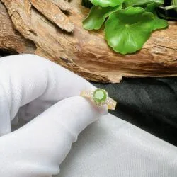 Nhẫn nữ mài giác tròn Ngọc bích Canada, vàng 18k