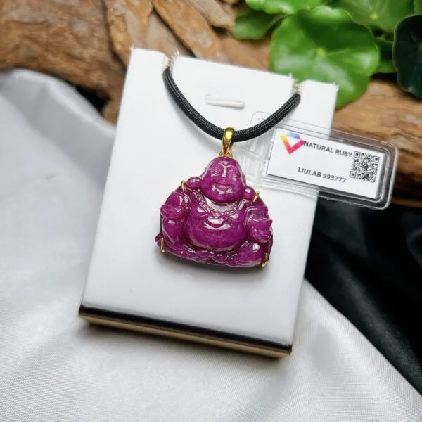 Phật Di Lặc Ruby Nam Phi, KT 30mm, vàng 18k