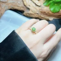 Nhẫn nữ ngọc bích Canada mài giác tròn, vàng 18k - Ảnh 3