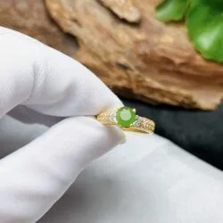 Nhẫn nữ mài giác tròn ngọc bích Canada, vàng 18k - Ảnh 3