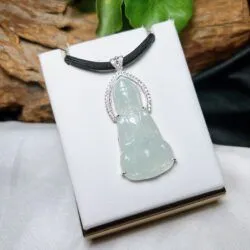 Quán thế âm bồ tát ngọc Phỉ thuý nếp băng, vàng trắng 14k - Hình ảnh 5