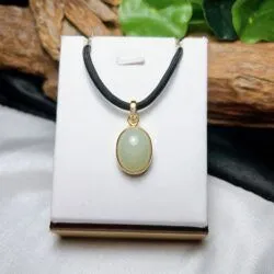Mặt dây oval ngọc bích Nga, vàng 18k - Hình ảnh 2