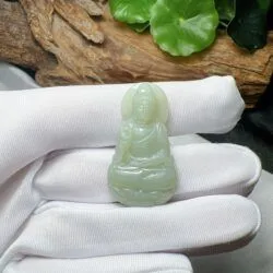 Quán thế âm bồ tát Ngọc bích Nga, chạm tay tinh xảo - Ảnh 3