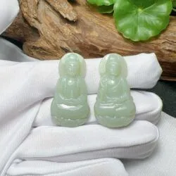 Quán thế âm bồ tát Ngọc bích Nga, chạm tay tinh xảo