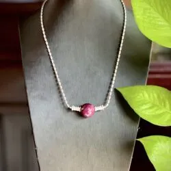 Dây chuyền trái châu Ruby Nam Phi mài giác, bạc 925