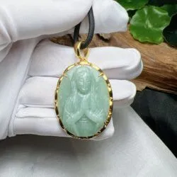 Mặt dây Đức mẹ Maria ngọc cẩm thạch Myanmar, vàng 18k - Hình ảnh 6