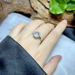 Nhẫn ngọc Phỉ thuý băng chủng Myanmar, vàng 18k