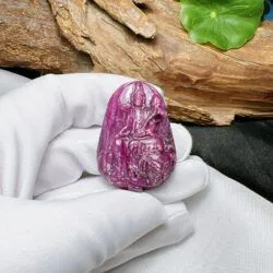 Phổ hiền bồ tát Ruby Nam Phi – Phật bản mệnh tuổi Thìn, Tỵ