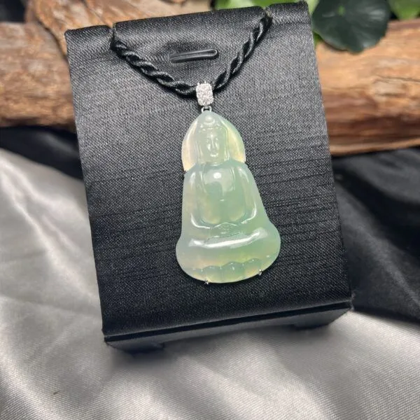 Quán thế âm bồ tát ngọc Phỉ thuý cao băng xanh thanh, vàng 18k