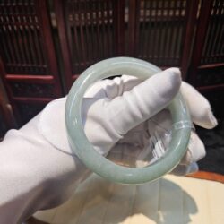 Vòng bản liền ngọc phỉ thuý xanh nhạt