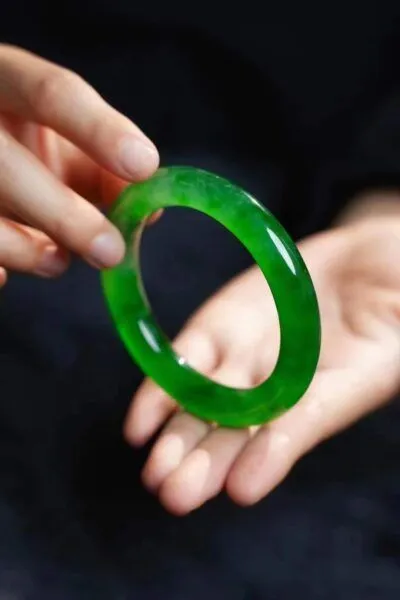 Phỉ thuý có giá bao nhiêu? Cách xác định khoảng giá khi mua Ngọc