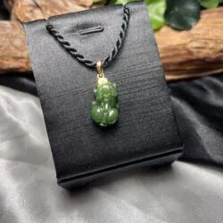 Mặt dây chuyền Tỳ hưu ngọc bích Canada, móc vàng 18k - Ảnh 9