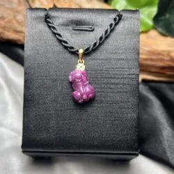 Mặt dây tỳ hưu đá Ruby Nam Phi, móc vàng 18k - Ảnh 4