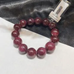 Vòng chuỗi Ruby Nam Phi sao thiên nhiên (nước 1)