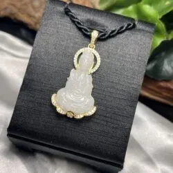 Quán Thế Âm Bồ Tát bạch ngọc, vàng 18k - Hình ảnh 3