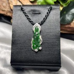 Mặt dây Quán thế âm bồ tát ngọc Phỉ thuý xanh lục Guatemala - Ảnh 6