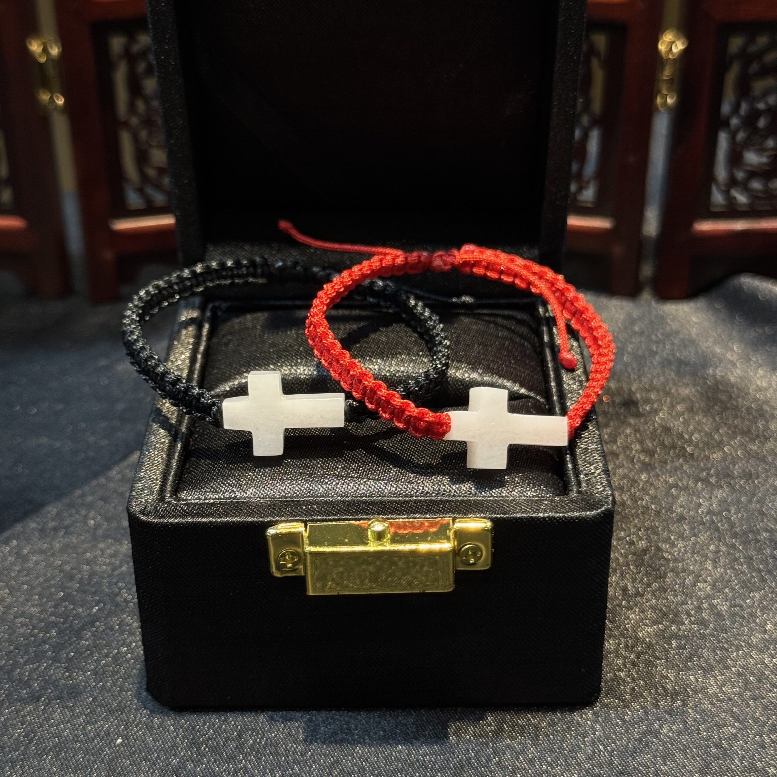 Vòng đeo tay Thánh giá ngọc cẩm thạch Vòng đeo tay Thánh giá ngọc cẩm thạch - Ảnh 3