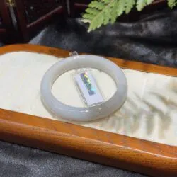 Vòng bản liền ngọc cẩm thạch Miến Điện - Ảnh 5