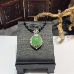 Mặt dây chuyền ngọc phỉ thuý Myanmar