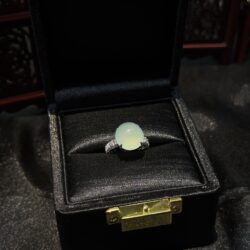 Nhẫn ngọc phỉ thuý lam thiên không