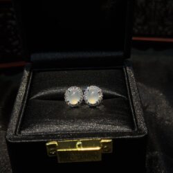 Khuyên tai ngọc phỉ thuý Myanmar