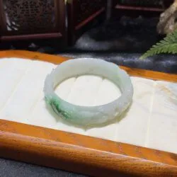Vòng bản liền ngọc Cẩm thạch chạm hoa mẫu đơn - Ảnh 2