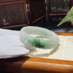 Vòng bản liền ngọc Cẩm thạch chạm hoa mẫu đơn - Ảnh 5
