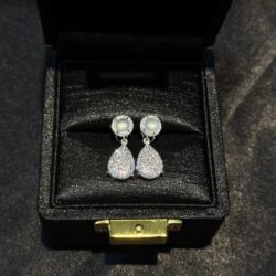 Khuyên tai ngọc phỉ thuý thuỷ tinh chủng