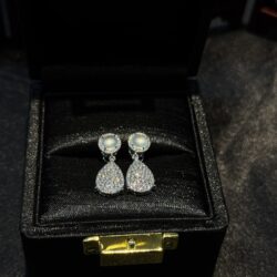 Khuyên tai ngọc phỉ thuý thuỷ tinh chủng