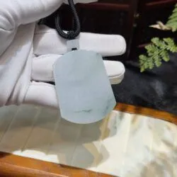 Mặt dây vô sự bài ngọc phỉ thuý hoa bay - Hình ảnh 2