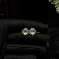 Khuyên tai ngọc phỉ thuý thuỷ tinh chủng Khuyên tai ngọc phỉ thuý thuỷ tinh chủng