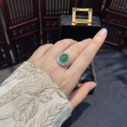 Nhẫn ngọc phỉ thúy xanh lục