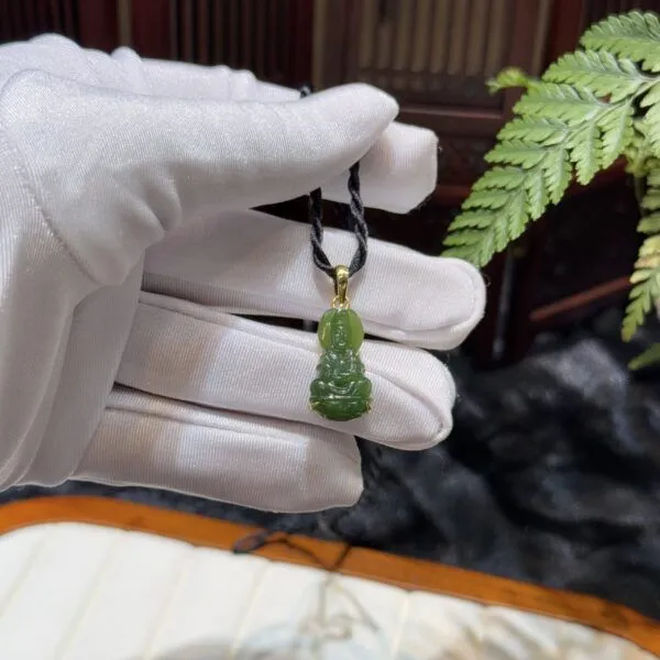 Mặt dây Quán thế âm bồ tát ngọc bích Canada, vàng 18k