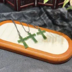 Mặt dây Thánh giá ngọc bích Canada - Ảnh 3